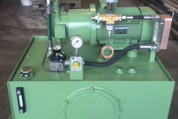 aggregat-hp2455D1279-B30D-47BB-9149-19634AF66D74.jpg